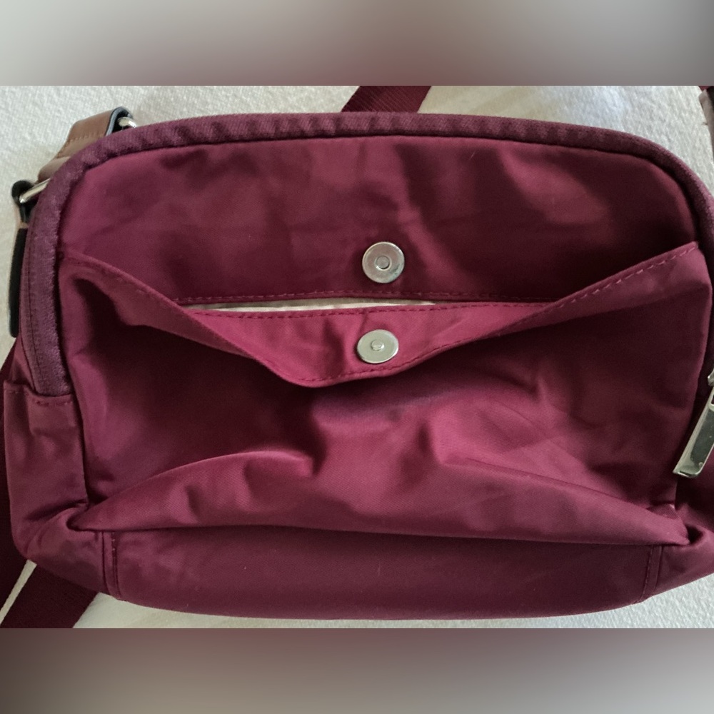 Tumi Women's Red Crossbody Bag - Picture 6 of 16